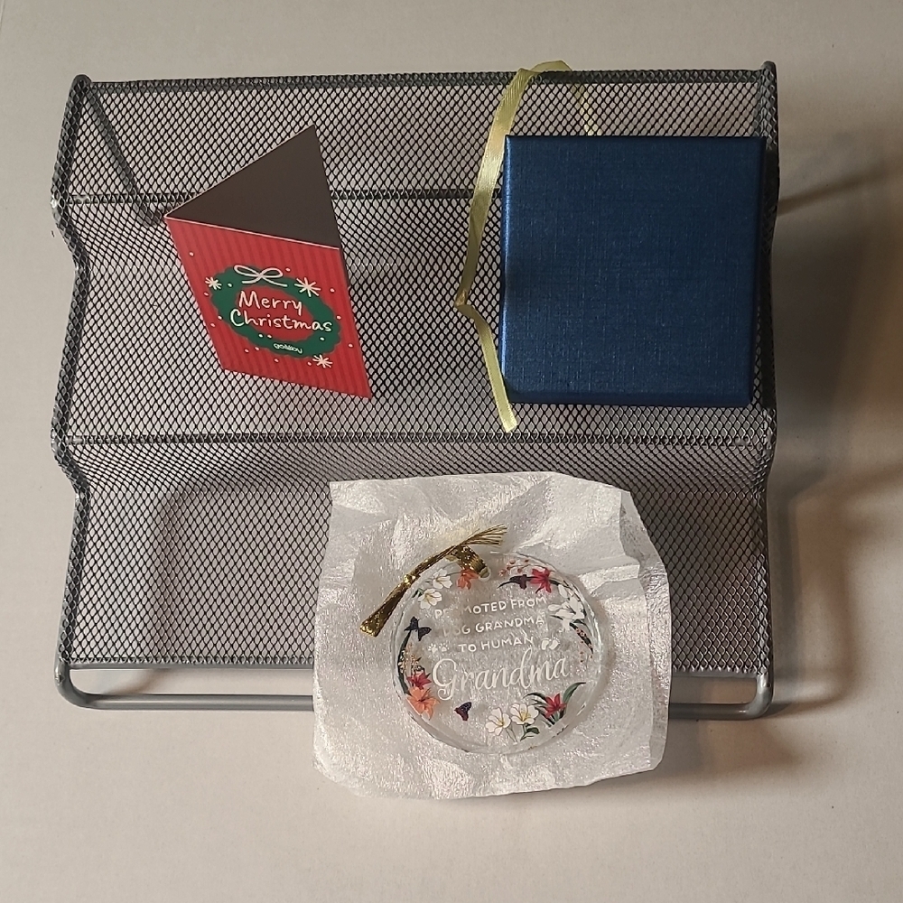 Elegant Gold and White Holiday Grandma Ornament NIB With Holiday Card